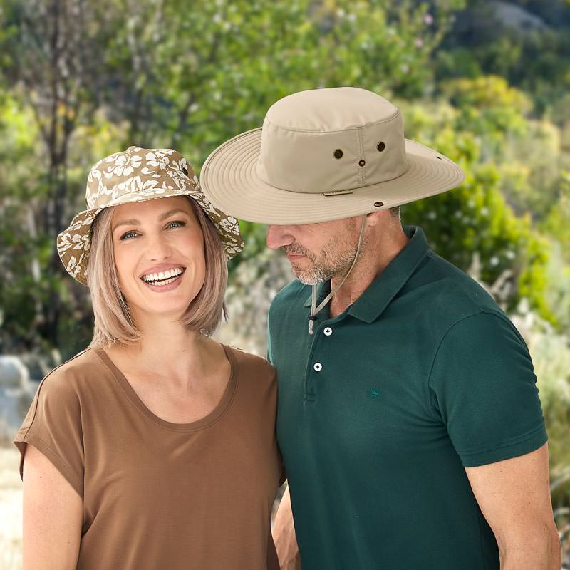 Zonnehoed met bloemmotief