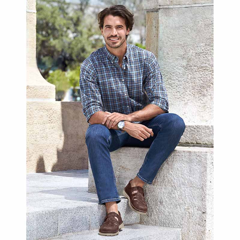 MODEL Boris Yak