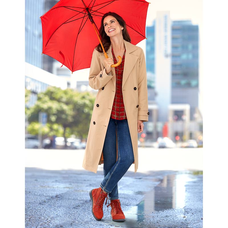 MODEL Lavine TEX